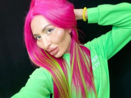 Большие скулы инстаграм. Как живется «Украинке с самыми большими скулами» — фото до пластики и что с ее личной жизнью