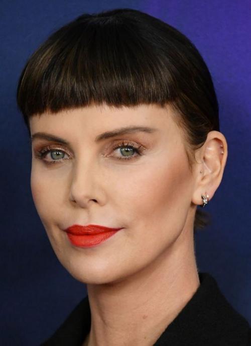 Прически для полного лица. Стрижки при полном и круглом лице 12 Прически для полного лица. Стрижки при полном и круглом лице 12