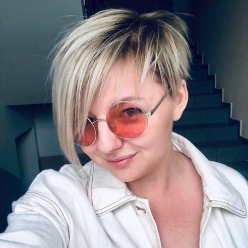 Стрижки для круглого лица 2022. Актуальные короткие стрижки для круглого лица – фото