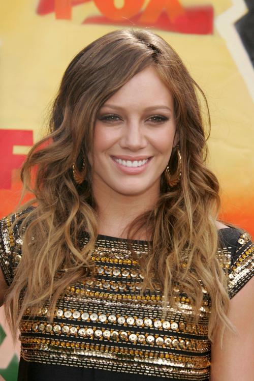 Прически для круглого лица на длинные волосы. Стрижки на длинные волосы для круглого лица: выбор All Things Hair