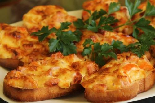 Горячий сэндвич с ветчиной и сыром. 20 шикарных рецептов горячих бутербродов