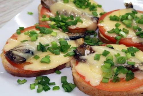 Горячий сэндвич с ветчиной и сыром. 20 шикарных рецептов горячих бутербродов