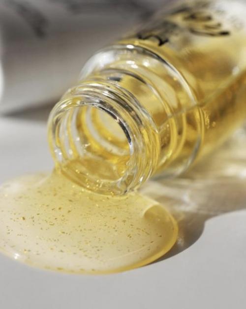 Как правильно наносить тональный крем, чтобы скрыть недостатки. Важно знать: как наносить тональный крем?