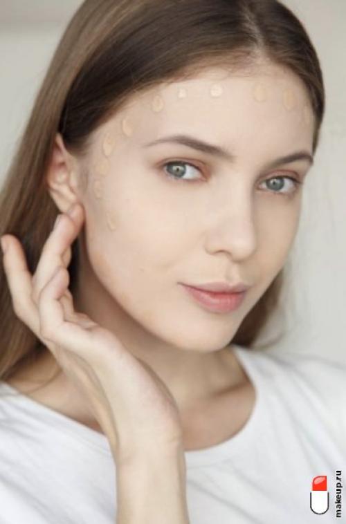 Как правильно наносить тональный крем, чтобы скрыть недостатки. Важно знать: как наносить тональный крем?