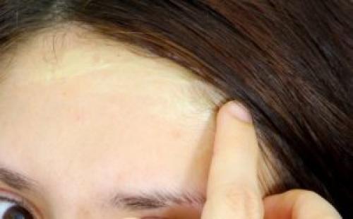 Чем отмыть краску для волос с кожи. Как вывести краску для волос с кожи народными способами