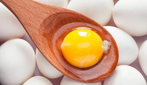 Можно ли смешивать яичную маску с другими ингредиентами. Эффективные маски для волос с яйцом в домашних условиях