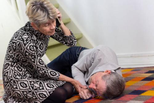 Какие меры должны быть предприняты в случае неотложного состояния при сахарном диабете. Диабетический шок