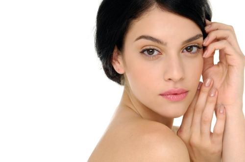 Как правильно увлажнить кожу лица в домашних условиях. Как увлажнить кожу лица: эффективные методы 02