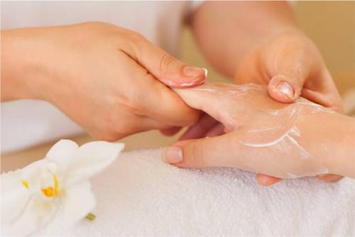 Парафинотерапия в уходе за руками. Общее описание процедуры 03