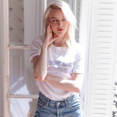 Как смыть цветную краску с волос. Как смыть краску с волос в домашних условиях