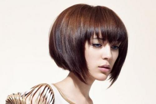 Короткие женские стрижки для круглого лица без укладки. Стрижки на короткие волосы для круглого лица: 10 модных идей