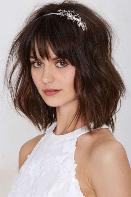 Каре на круглое лицо. Каре с челкой: фото