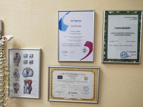 Деформирующий остеоартроз голеностопного сустава мкб-10. Чем отличается артроз от артрита?