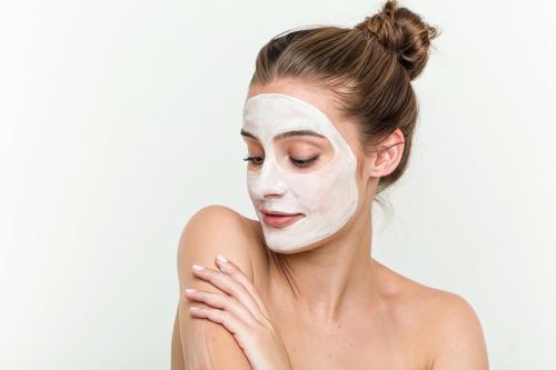 Можно ли использовать домашние маски для сухого лица на коже, на которой есть прыщи или угри. Какие маски можно использовать от прыщей* для сухой кожи?