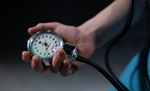 Как распознать симптомы заболеваний щитовидной железы. Щитовидная железа у женщин 05 Как распознать симптомы заболеваний щитовидной железы. Щитовидная железа у женщин 05