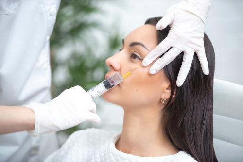 Аптечные средства от морщин список самых эффективных. Главные отличия аптечной косметики от обычной 04