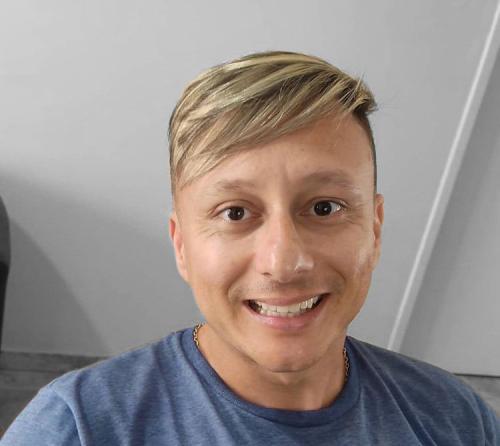 Прически для круглого лица мужские. 21 прическа для мужчин с круглым лицом 2022