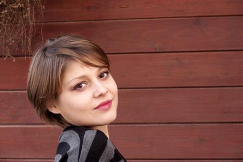 Прически для круглого лица. Какая стрижка подойдет для круглого лица?