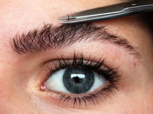 Как правильно подстригать брови, чтобы они выглядели аккуратно. Как подстричь брови, или сама себе мастер