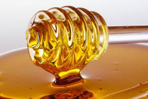 Как сохранить и ухаживать за волосами после применения медовой маски. Его величество мед в уходе за волосами