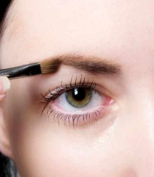 Какие инструменты мне понадобятся для оформления бровей дома. Зачем нужны инструменты для макияжа бровей?