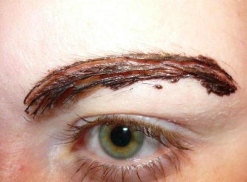 Какая лучше использовать: краска или тушь для бровей. Тени, тушь или краска: что лучше выбрать для роскошных бровей