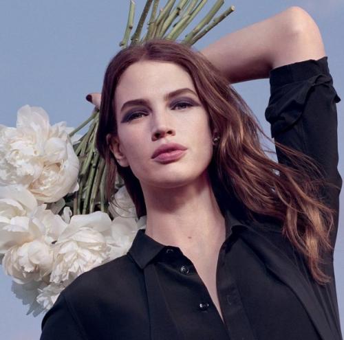 Какие основные тенденции в форме бровей ожидаемы в 2025 году. Идеальные формы бровей в 2025 году: тренды и советы бровистов