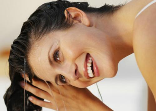 Как сделать маску для волос из коньяка в домашних условиях 02