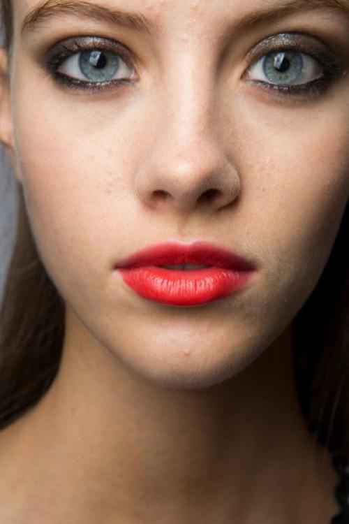 Как выбрать оттенок помады, чтобы она смотрелась красиво без подводки. Поцелуй на удачу: как подобрать цвет помады?