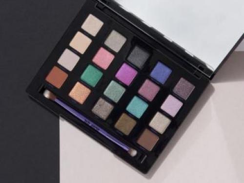 Как идеально нанести помаду. Как правильно наносить макияж на лицо?