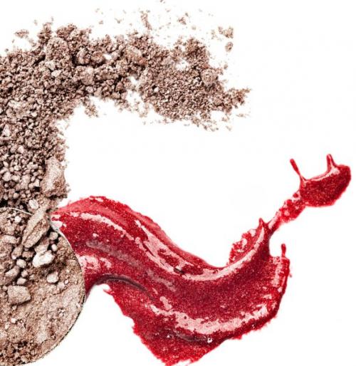 Как сохранить выразительность цвета помады без подводки. Как сделать помаду темнее?