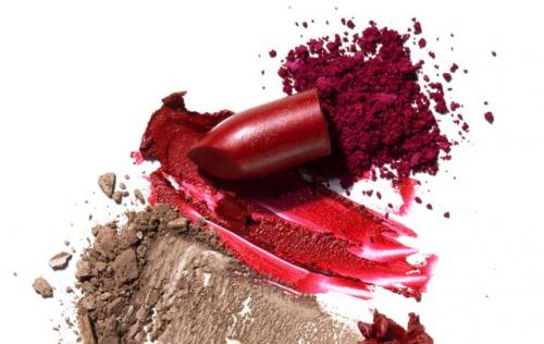 Как сохранить выразительность цвета помады без подводки. Как сделать помаду темнее?