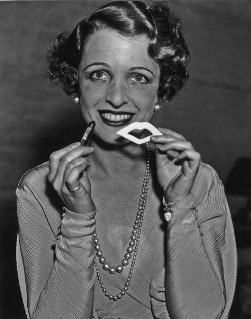 Как влияет подготовка губ перед макияжем на результат. Главные ошибки в макияже губ