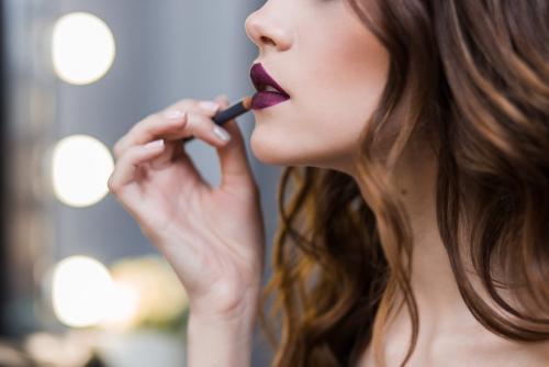 Мастер-класс: основные правила нанесения матовой помады на губы 04