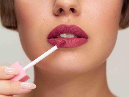 Как выбрать оттенок яркой помады, который подойдет именно вам. Как выбрать и носить яркую помаду