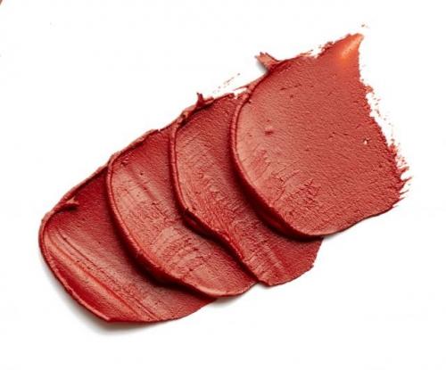 Как правильно красить губы матовой помадой. Матовая помада: 5 правил использования