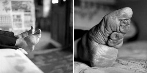 Необычные предметы одежды. Бинтование ног