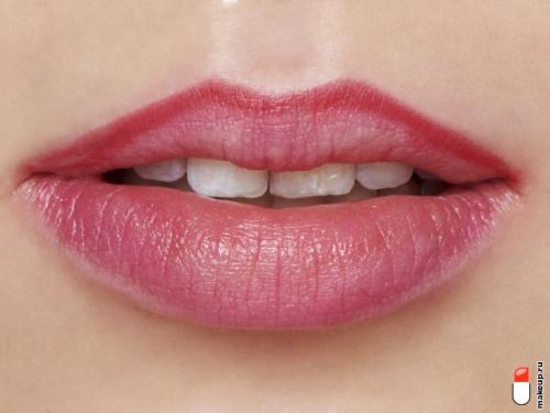 Как правильно контурить губы с помощью карандаша. Как красить губы карандашом? Фотоинструкция